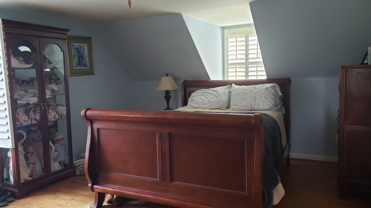 Photo of Bedroom in Calverton