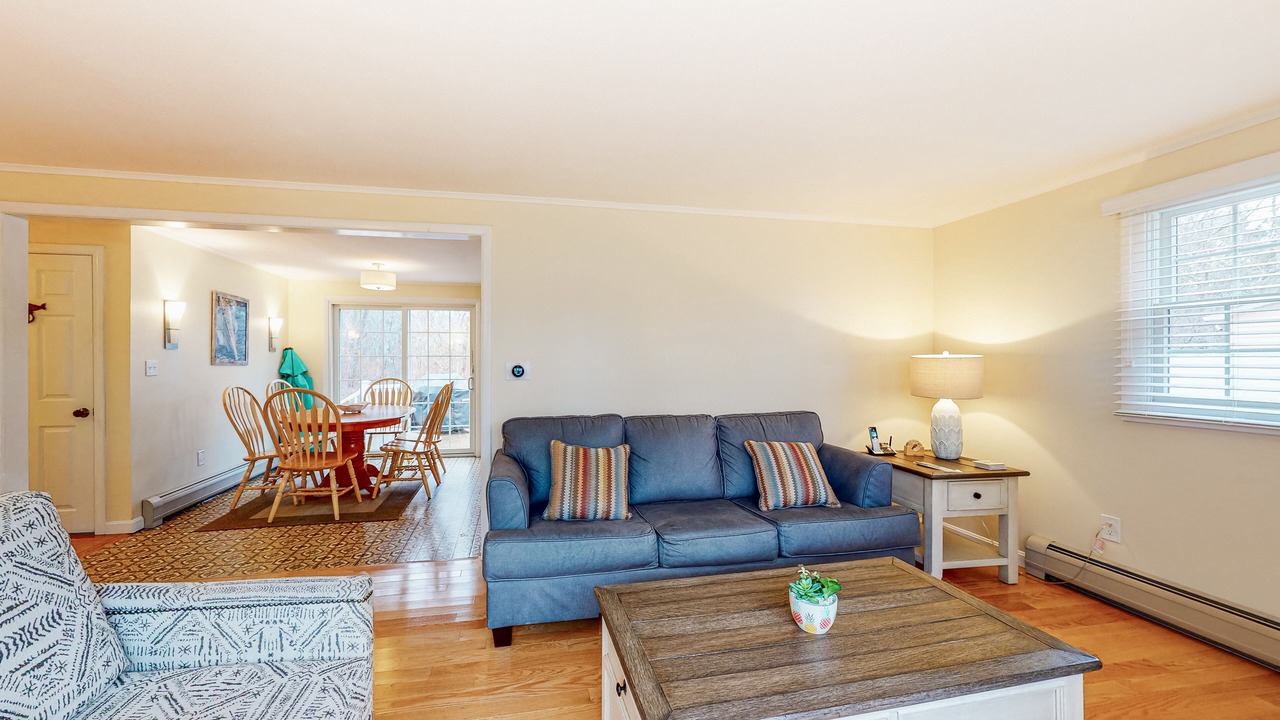 Photo of Livingroom in East Harwich