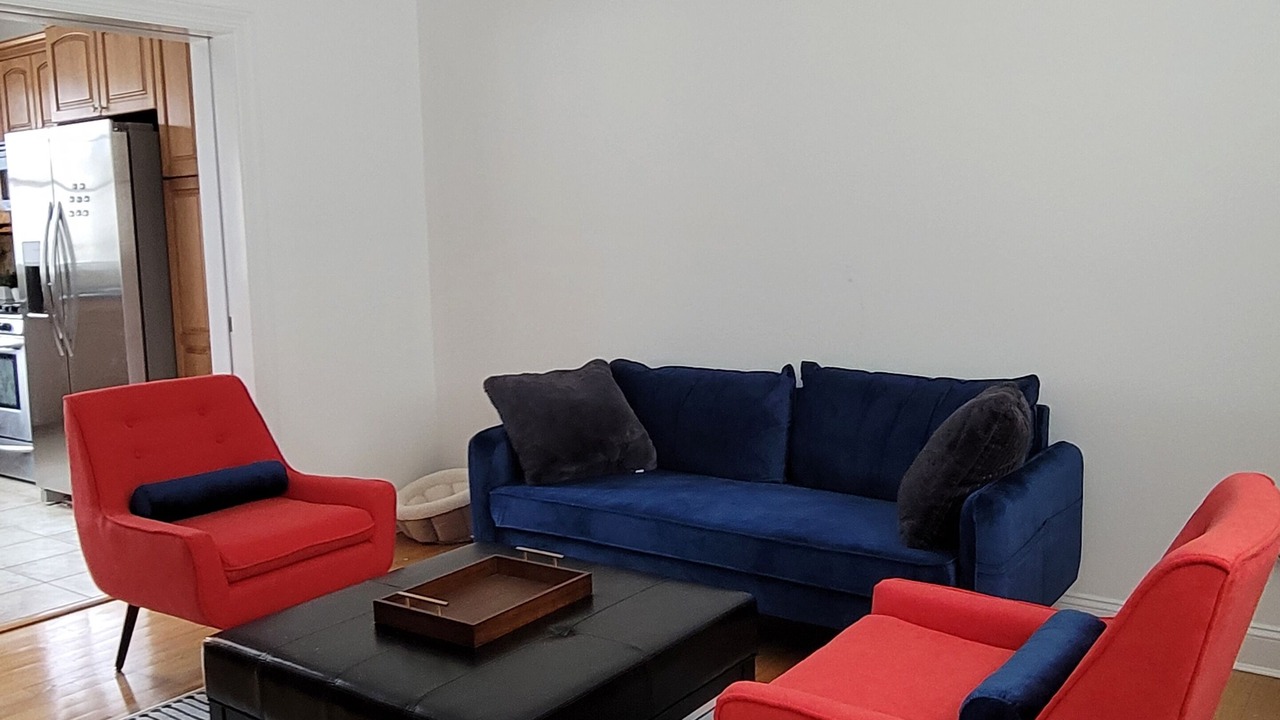 Photo of Livingroom in Center Moriches