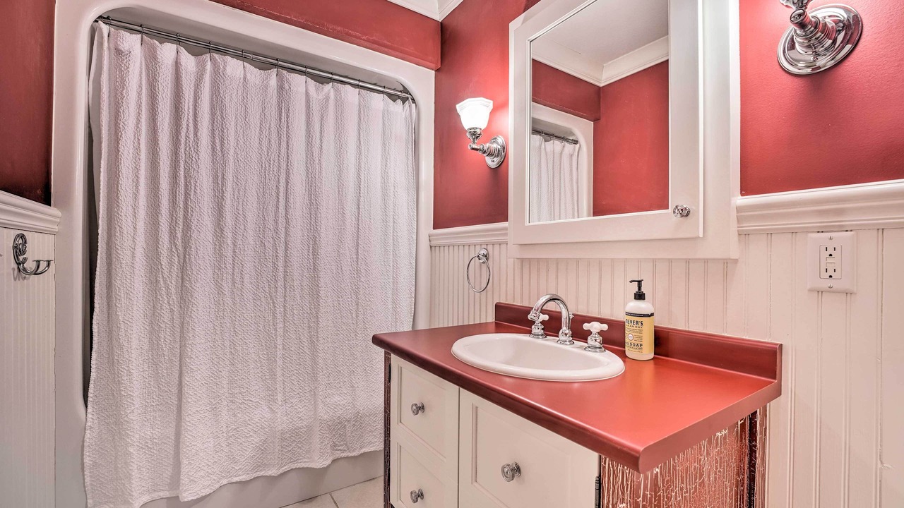Photo of Bathroom in Syracuse