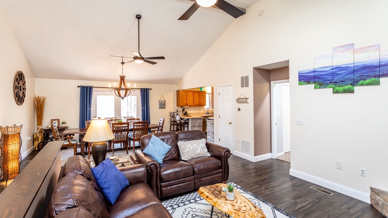 Photo of Livingroom in Massanutten