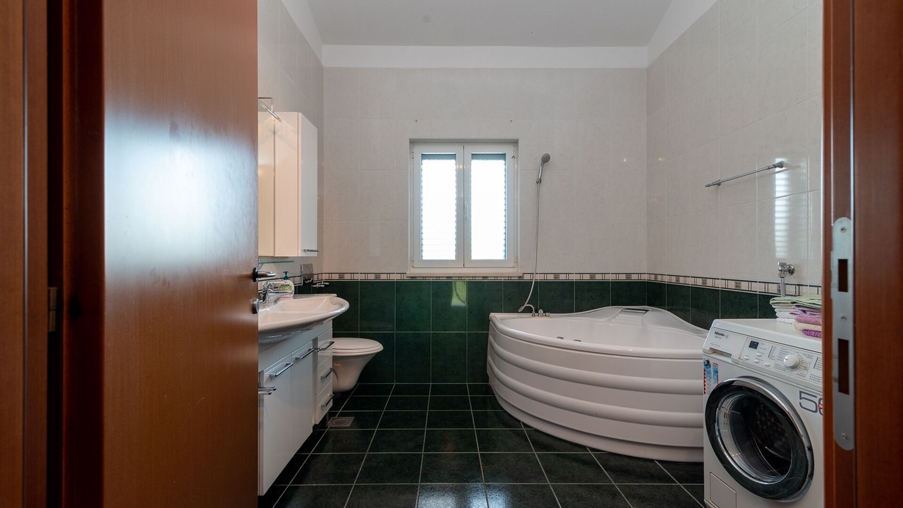 Photo of Bathroom in Marina