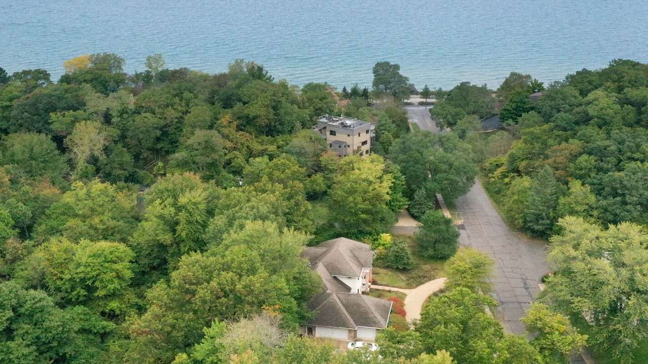 Photo of Outdoor in Beverly Shores