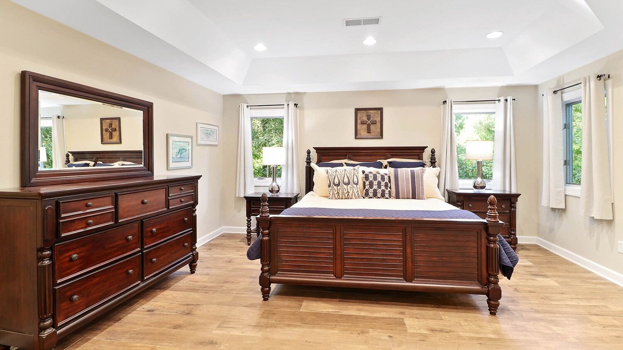 Photo of Bedroom in Beverly Shores