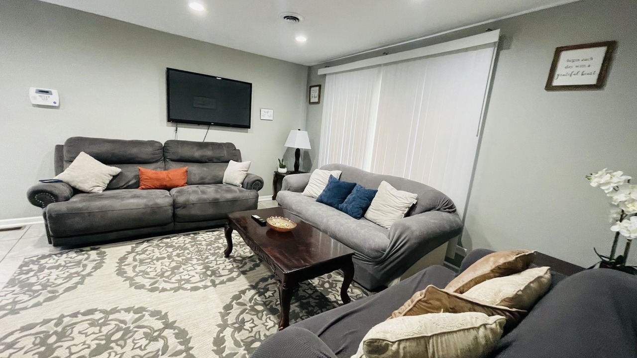Photo of Livingroom in Harvey