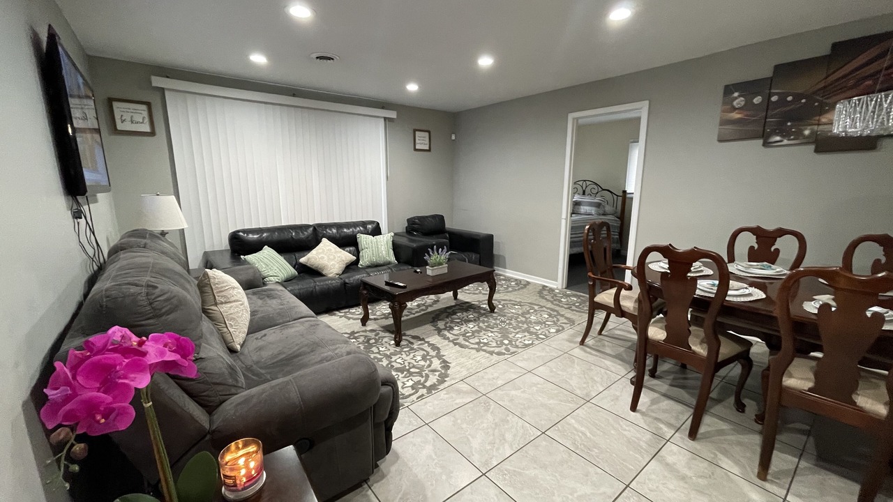 Photo of Livingroom in Harvey