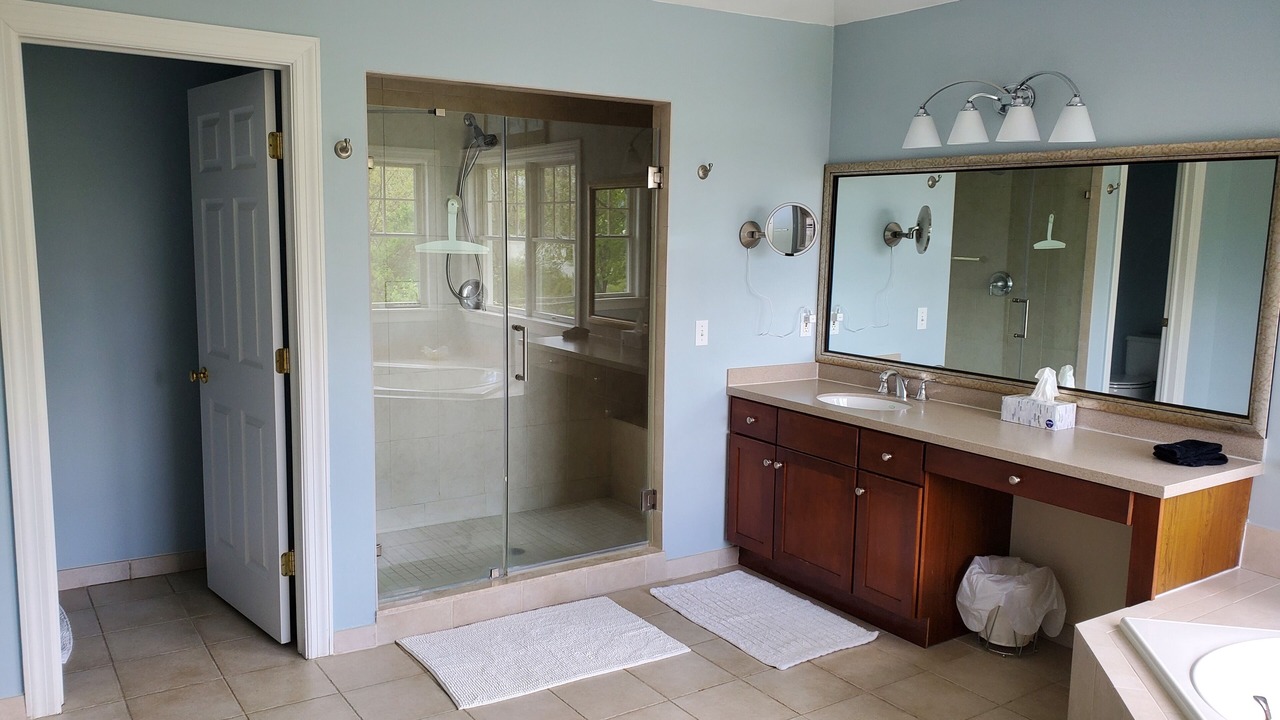 Photo of Bathroom in Beacon