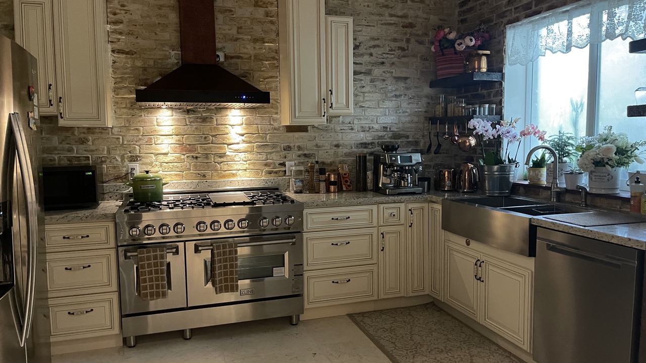 Photo of Kitchen in Southwest Coconut Grove