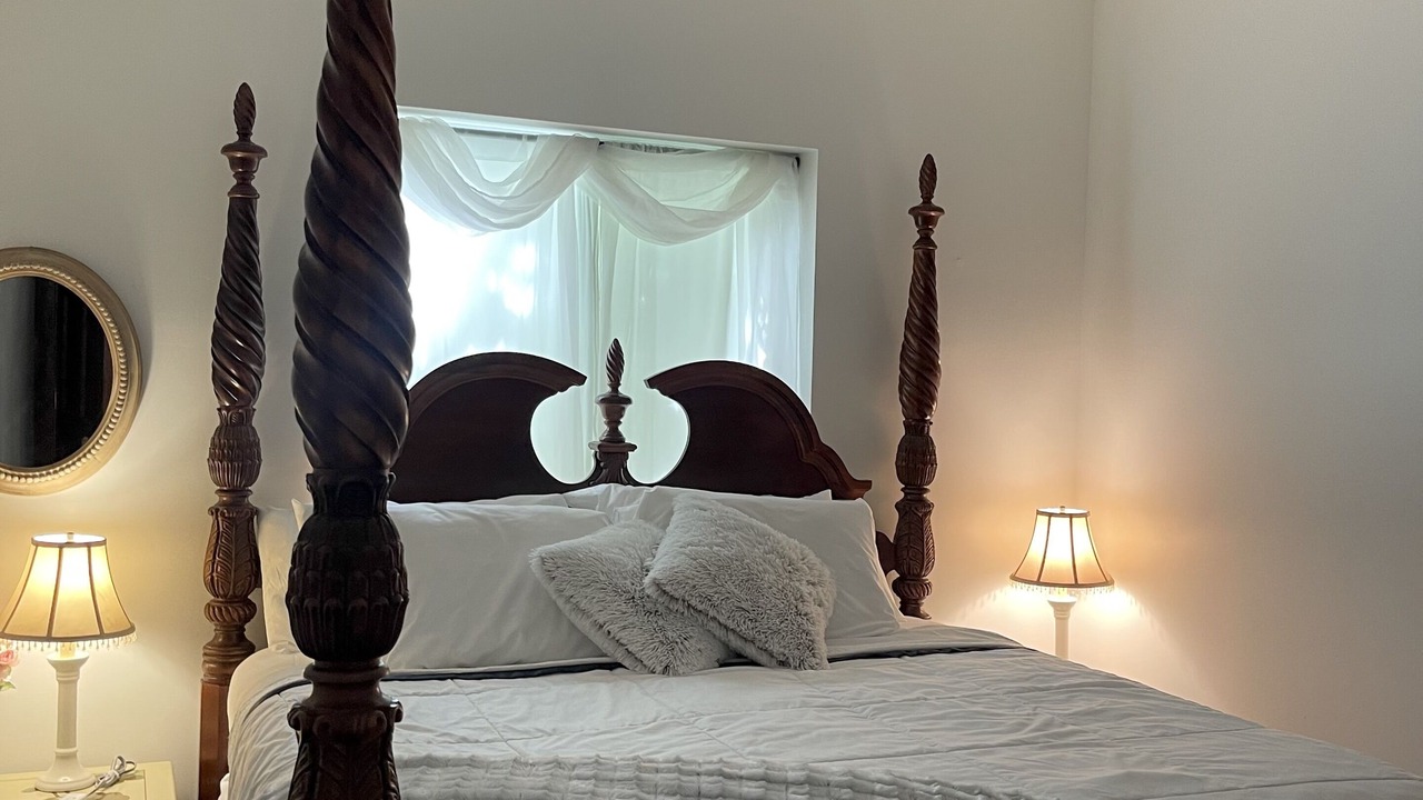 Photo of Bedroom in Southwest Coconut Grove