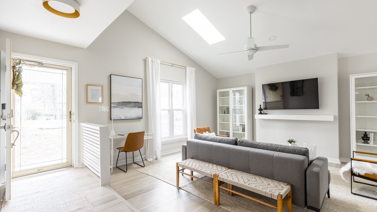 Photo of Livingroom in North Chesterfield