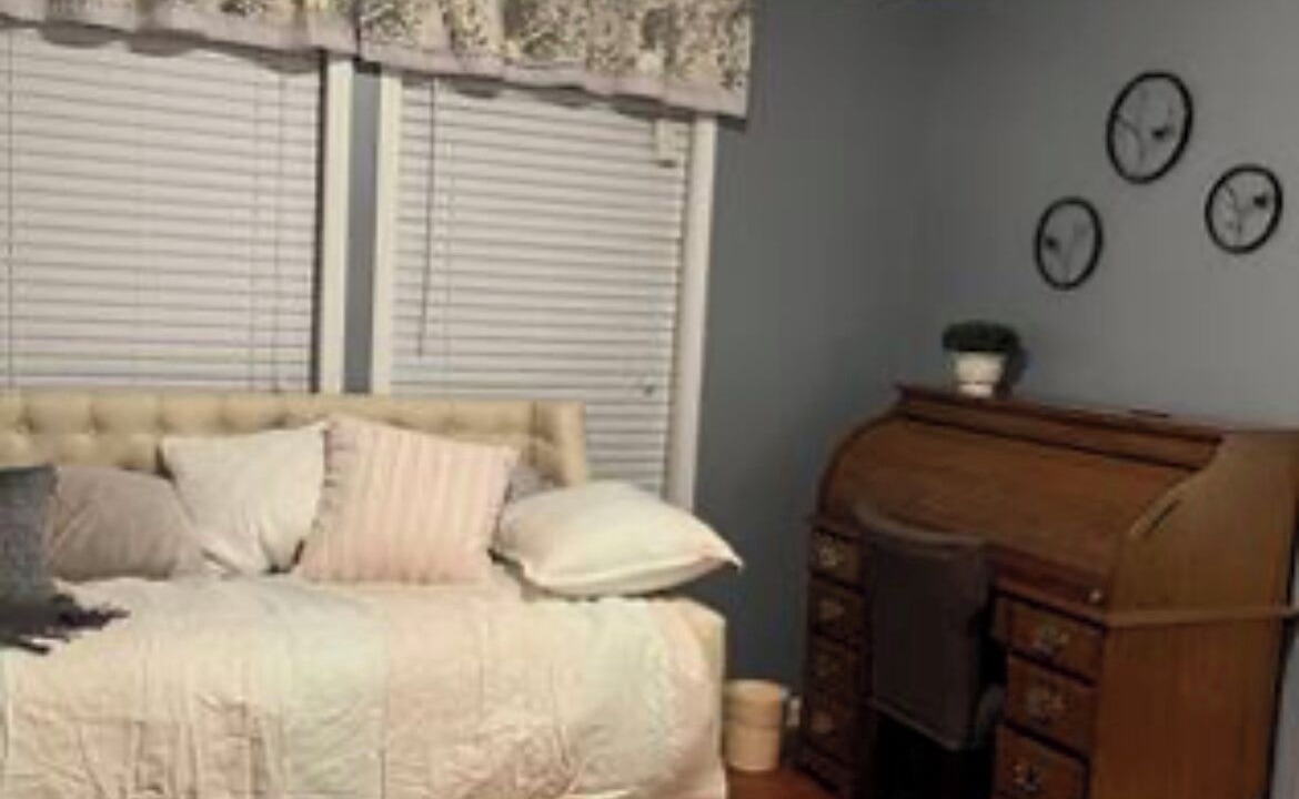 Photo of Bedroom in Monterey