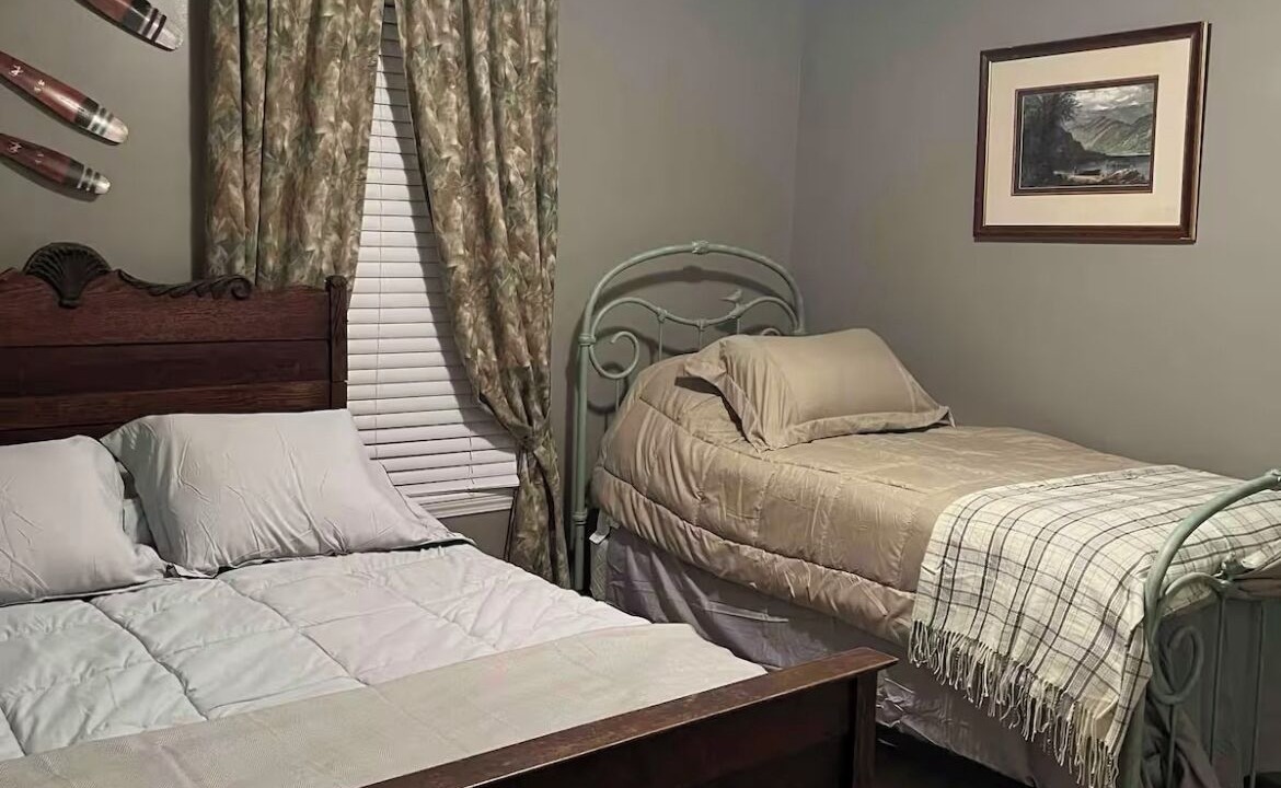 Photo of Bedroom in Monterey