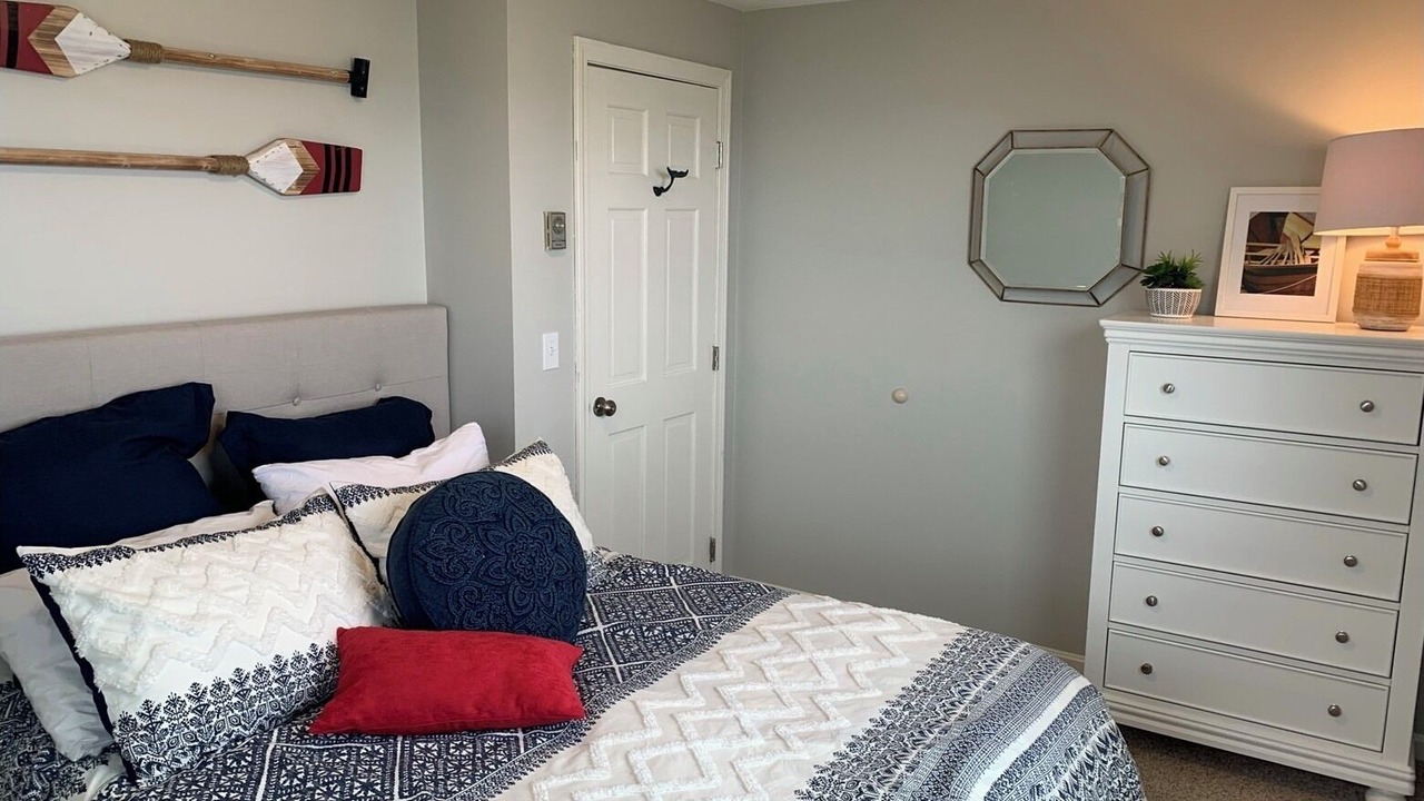 Photo of Bedroom in Dennis