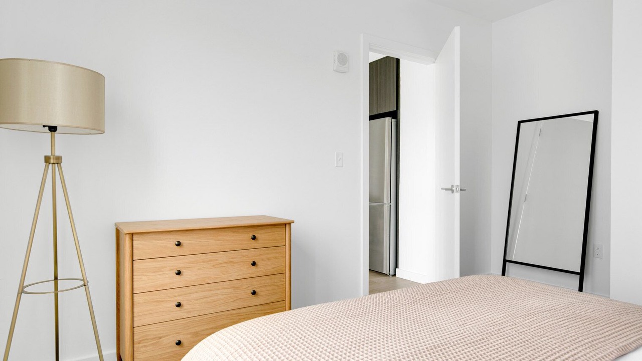 Photo of Bedroom in Central Square