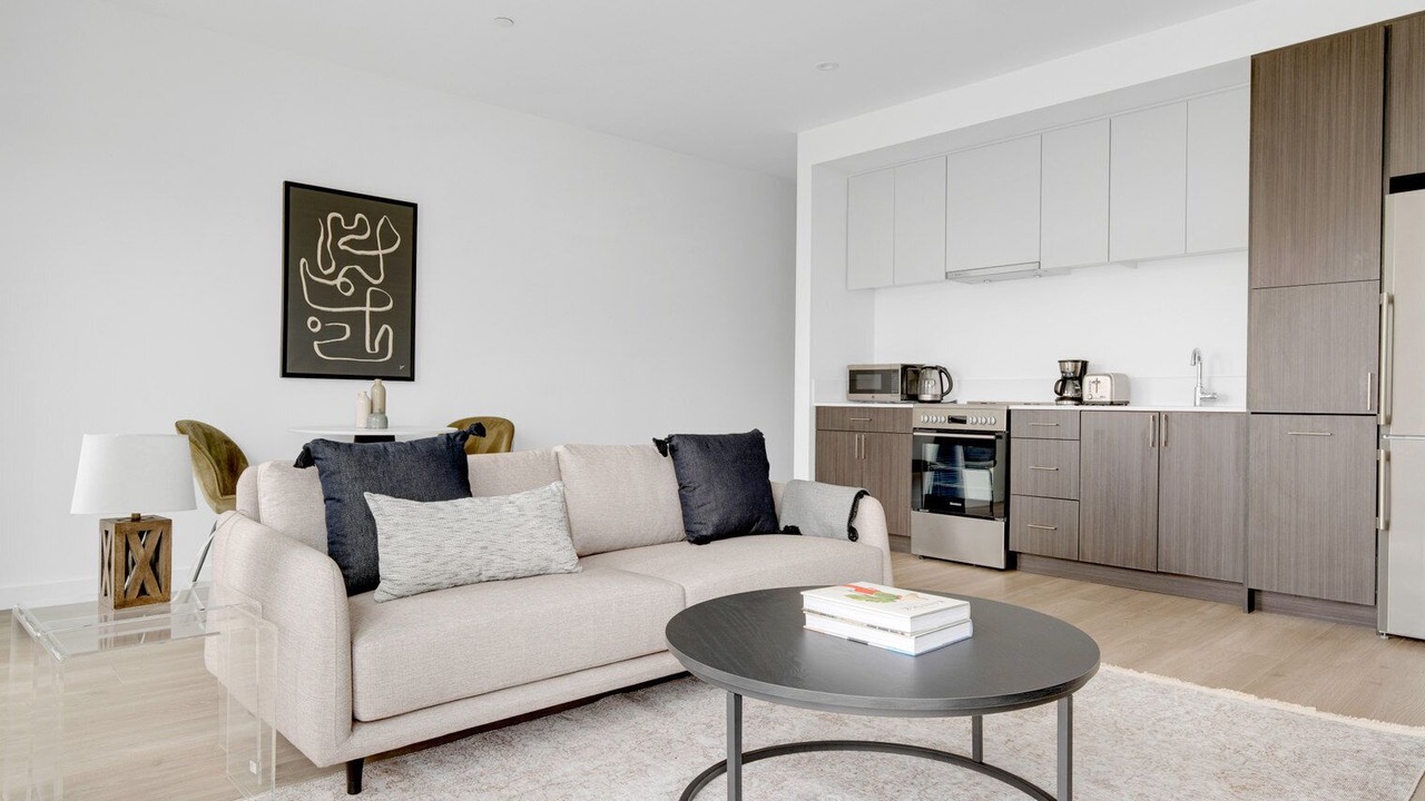 Photo of Livingroom in Central Square