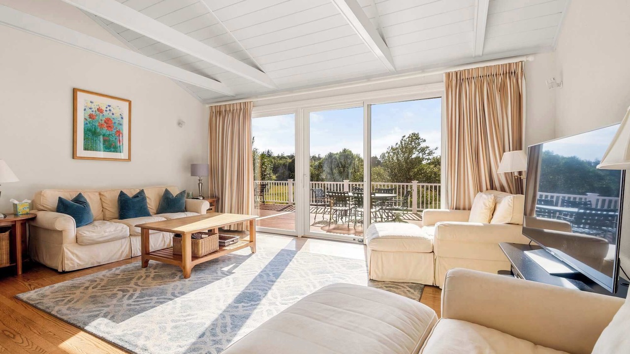 Photo of Livingroom in Barnstable