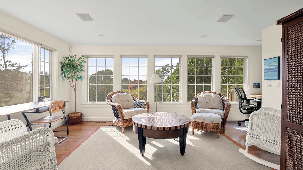 Photo of Livingroom in Barnstable