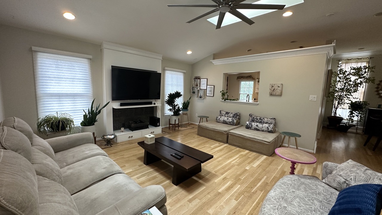 Photo of Livingroom in Greentree