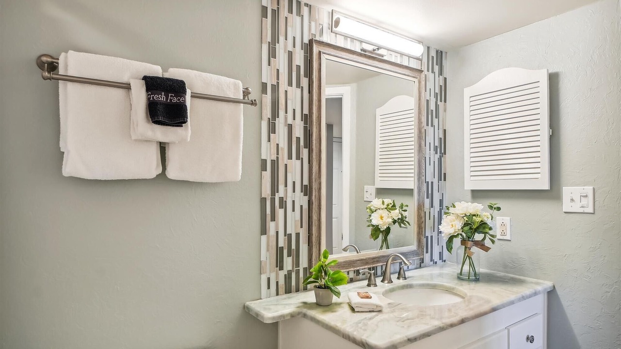 Photo of Bathroom in Holiday Isle