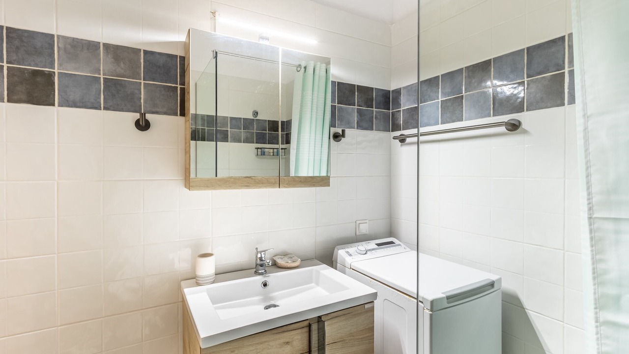 Photo of Bathroom in Kea