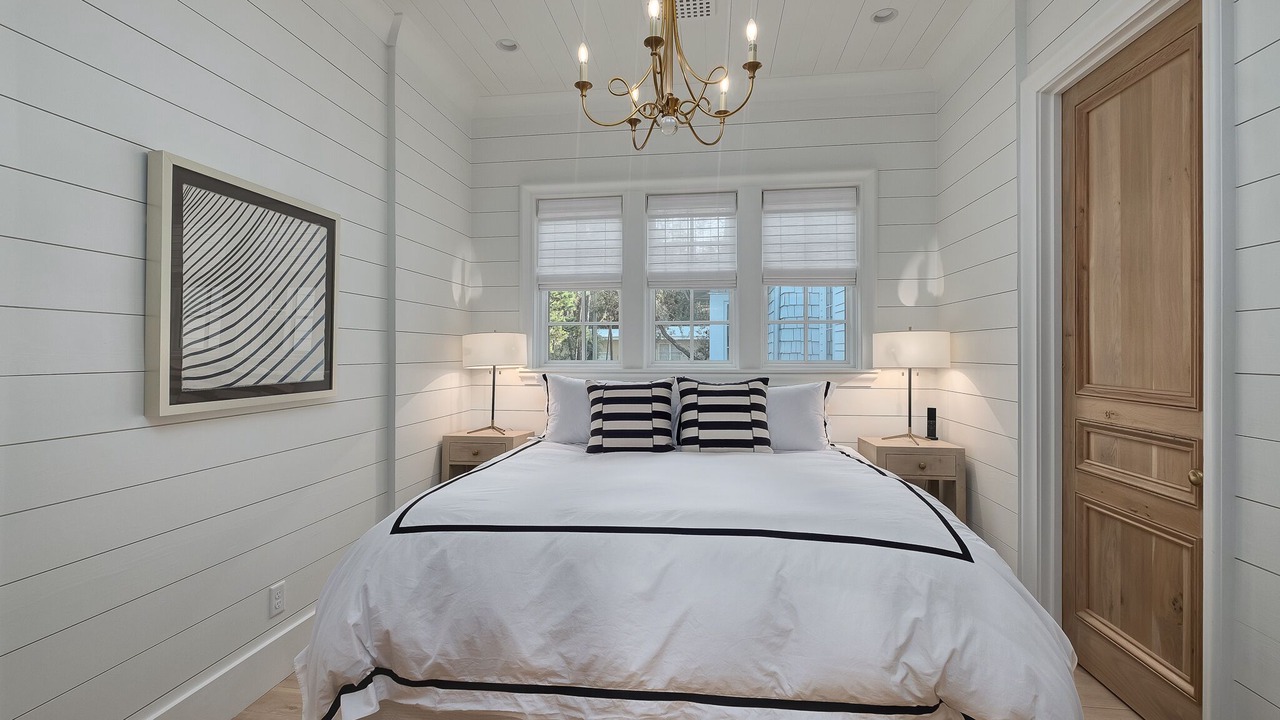 Photo of Bedroom in Seagrove Beach