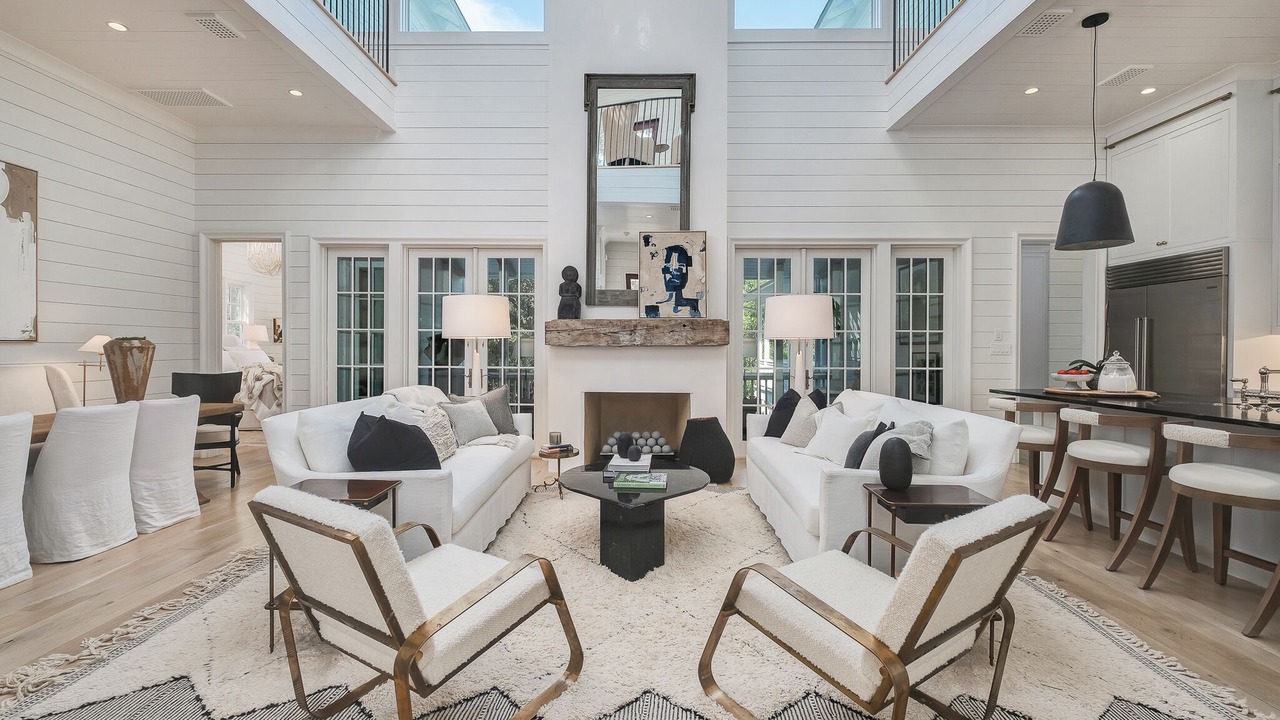 Photo of Livingroom in Seagrove Beach