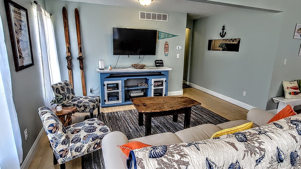 Photo of Livingroom in Town of Pines