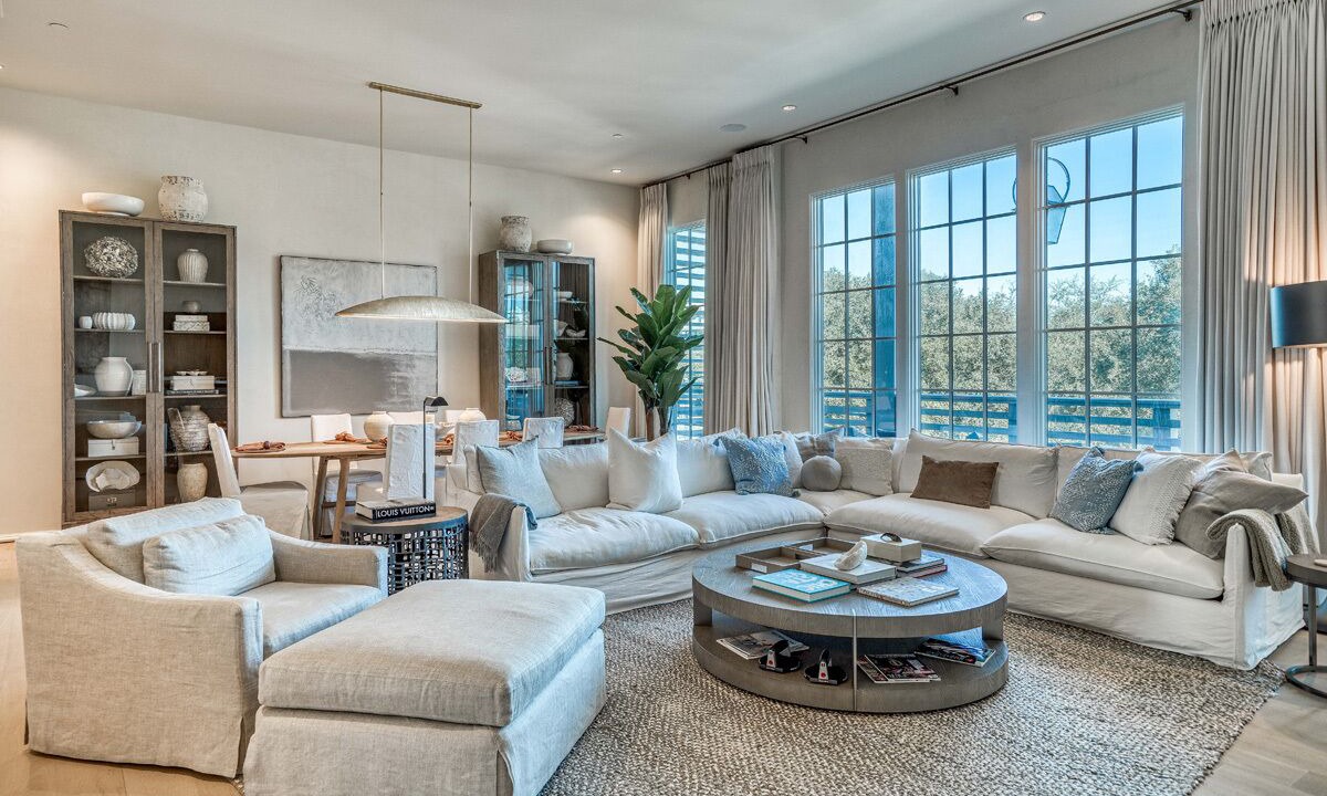 Photo of Livingroom in Rosemary Beach