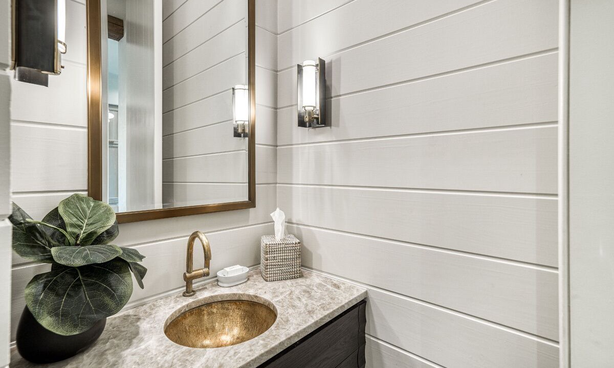 Photo of Bathroom in Rosemary Beach