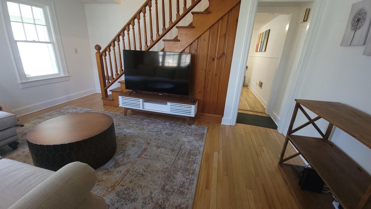 Photo of Livingroom in Saugerties