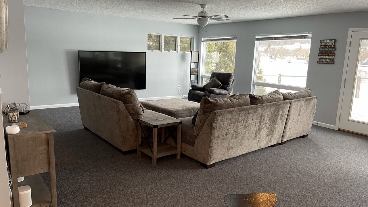 Photo of Livingroom in Findley Lake