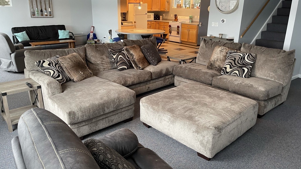 Photo of Livingroom in Findley Lake