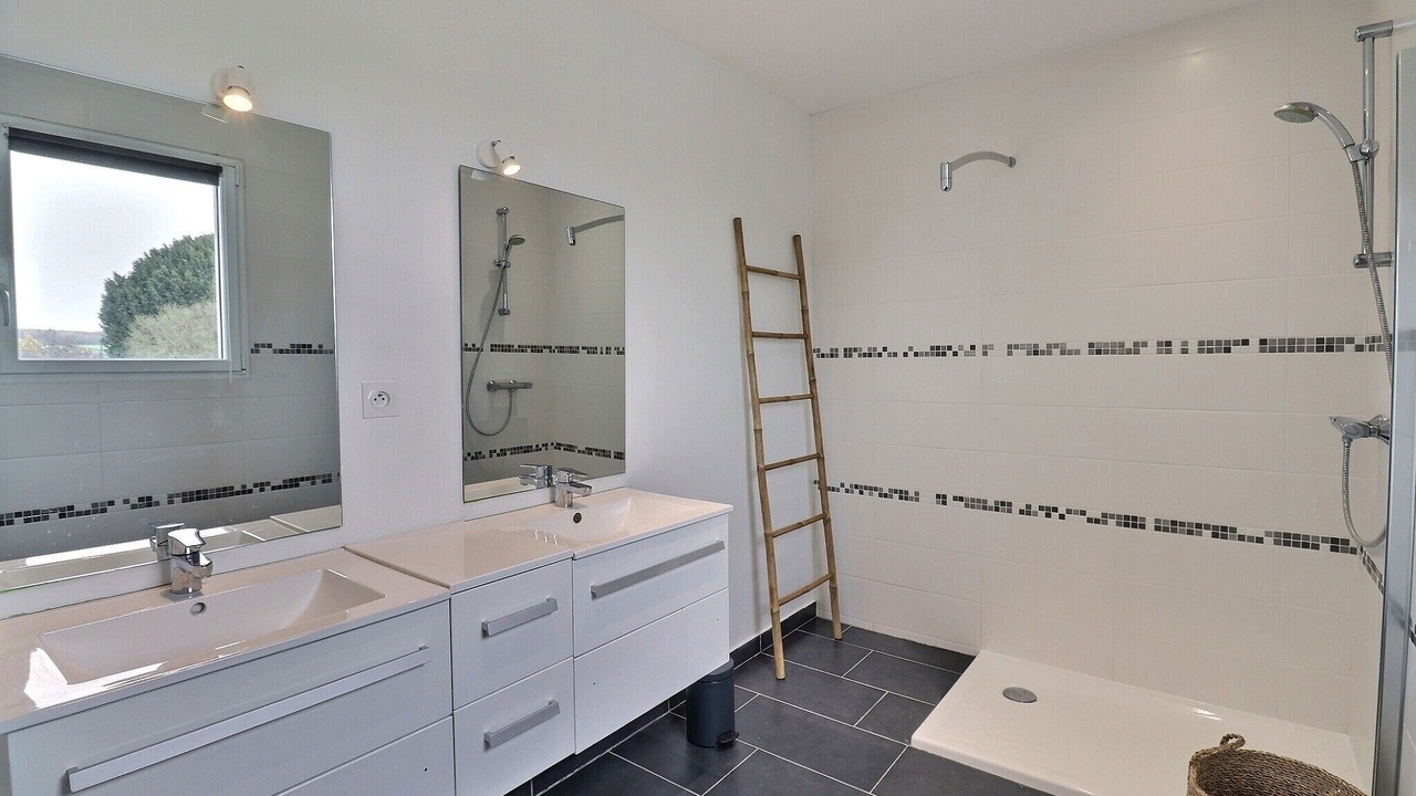 Photo of Bathroom in Montauban-de-Bretagne