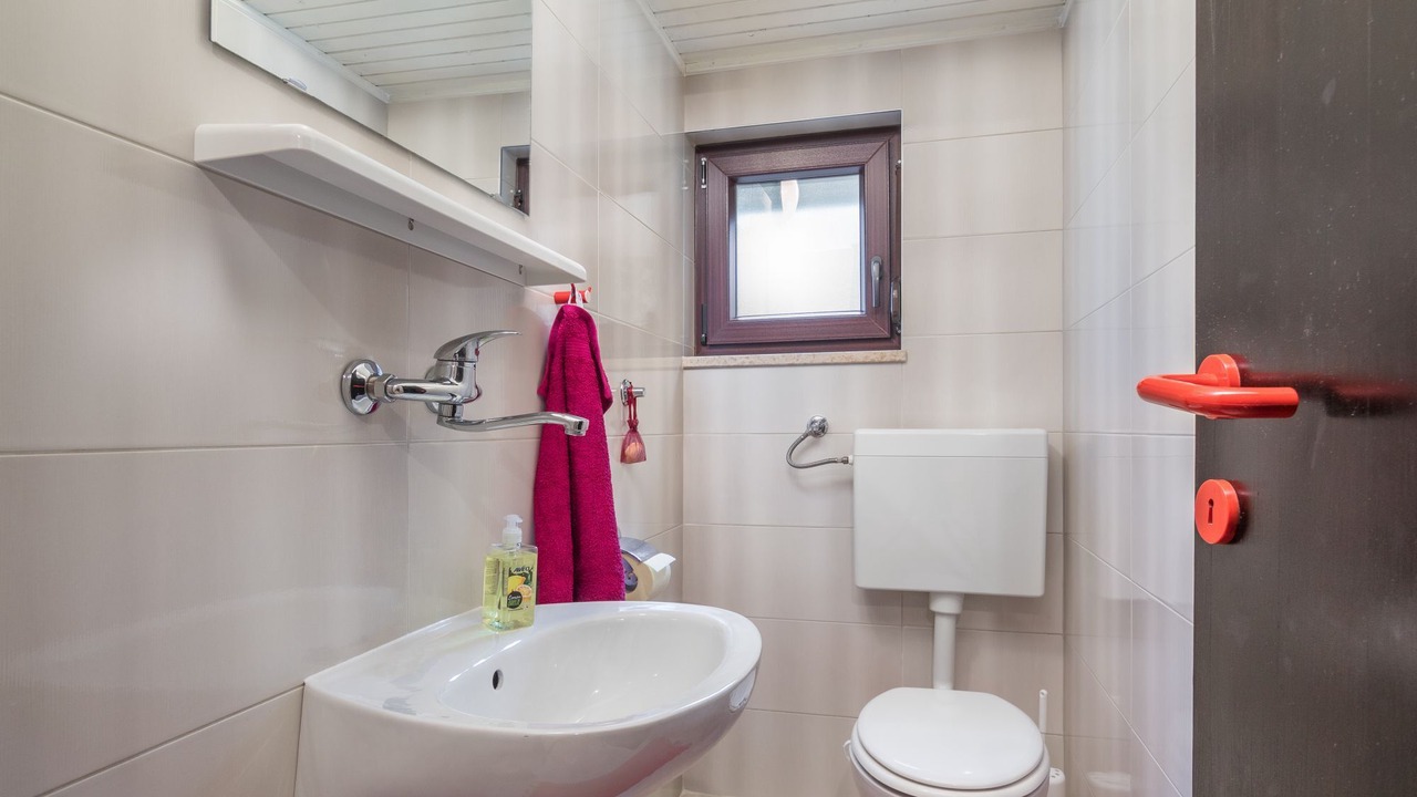 Photo of Bathroom in Fuskulin