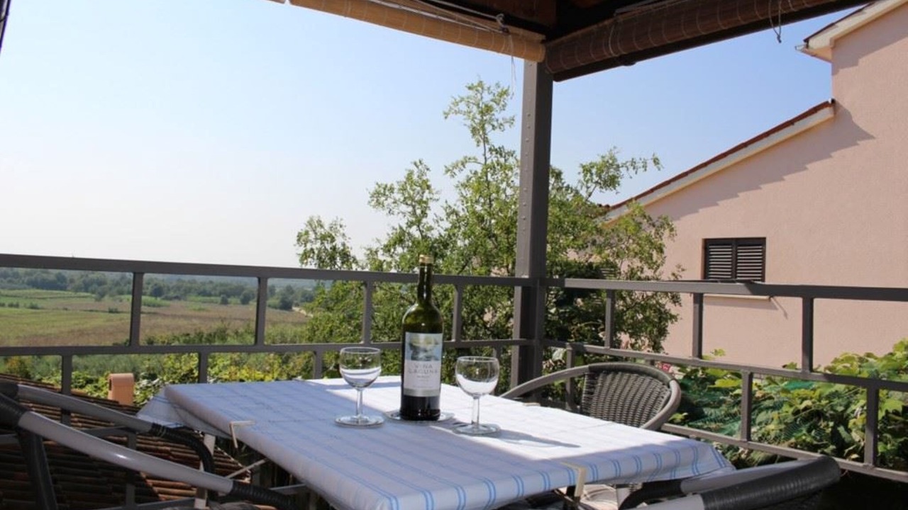 Photo of Outdoor in Fuskulin