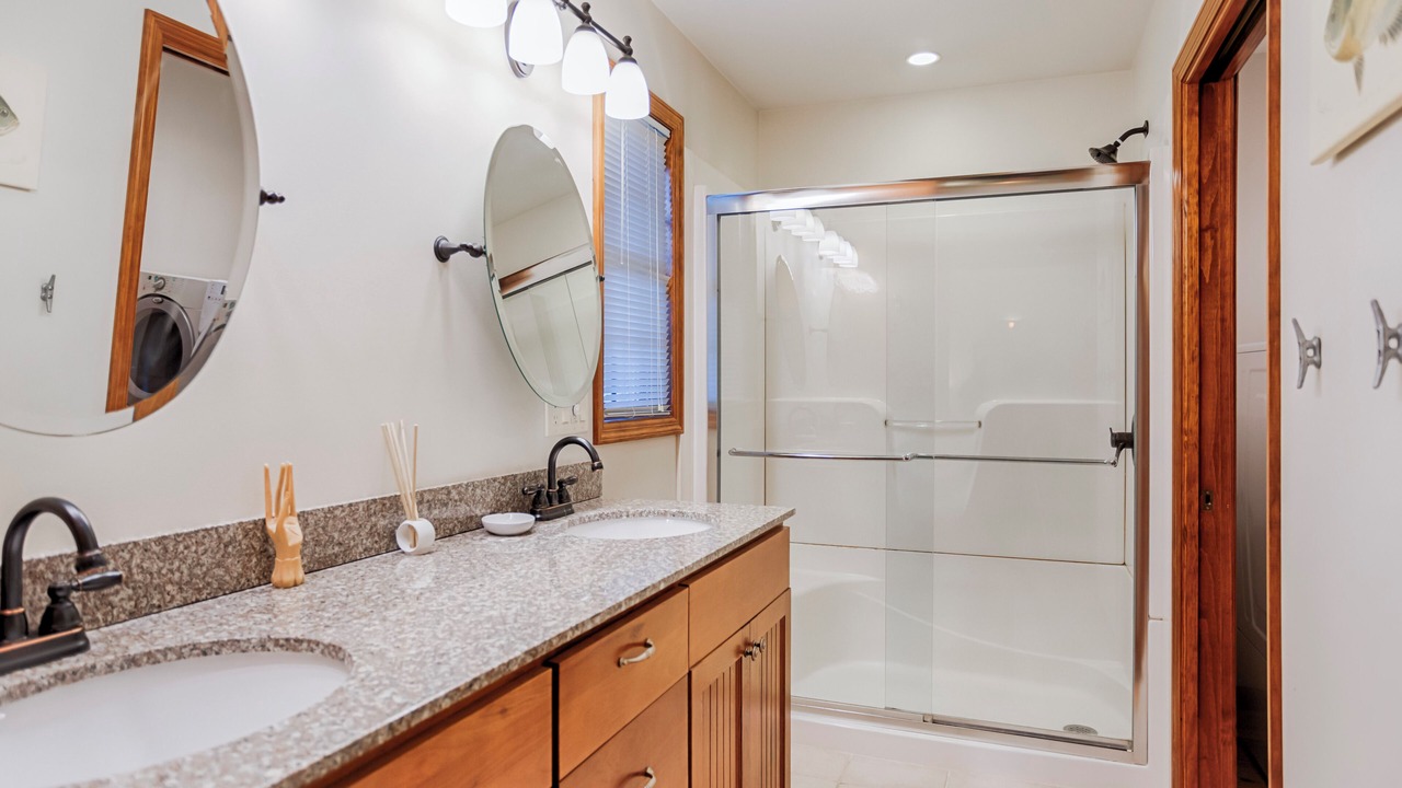 Photo of Bathroom in Lodi