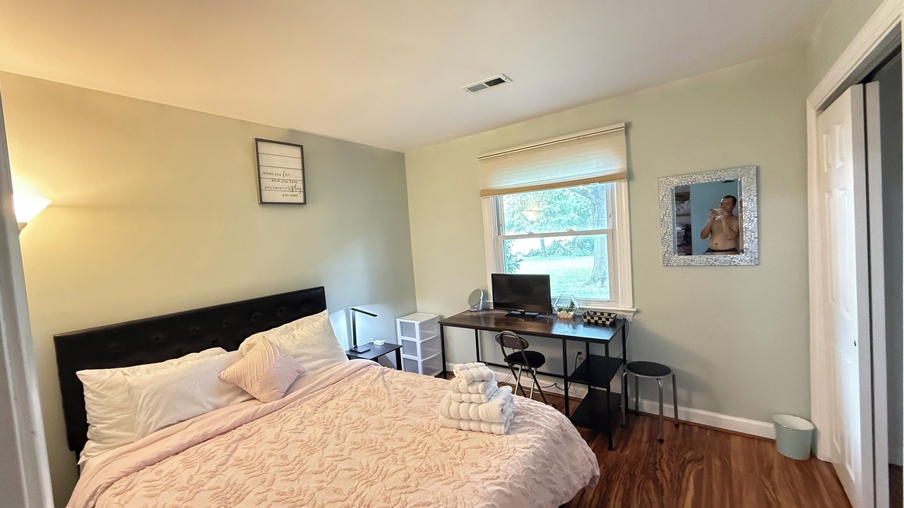 Photo of Bedroom in Hampton