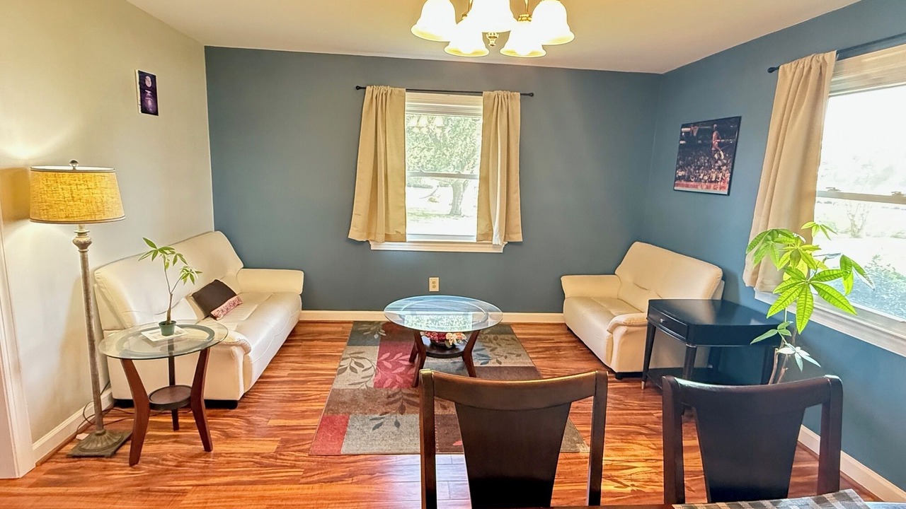 Photo of Livingroom in Hampton