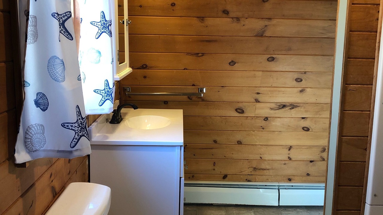 Photo of Bathroom in Laurens