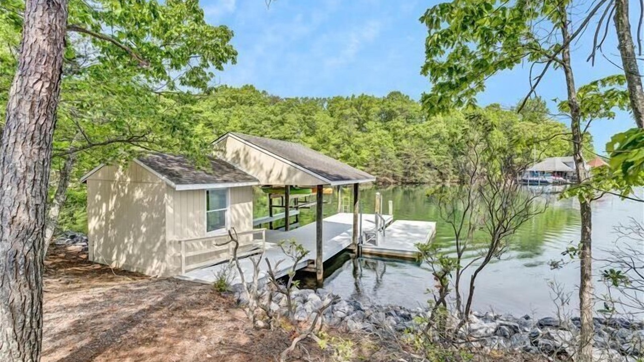 Photo of Outdoor in Huddleston