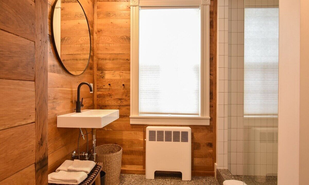 Photo of Bathroom in Cummaquid