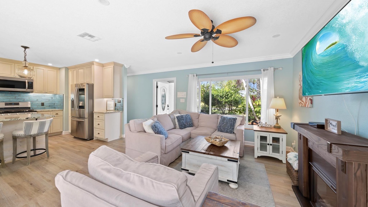 Photo of Livingroom in Cocoa Beach
