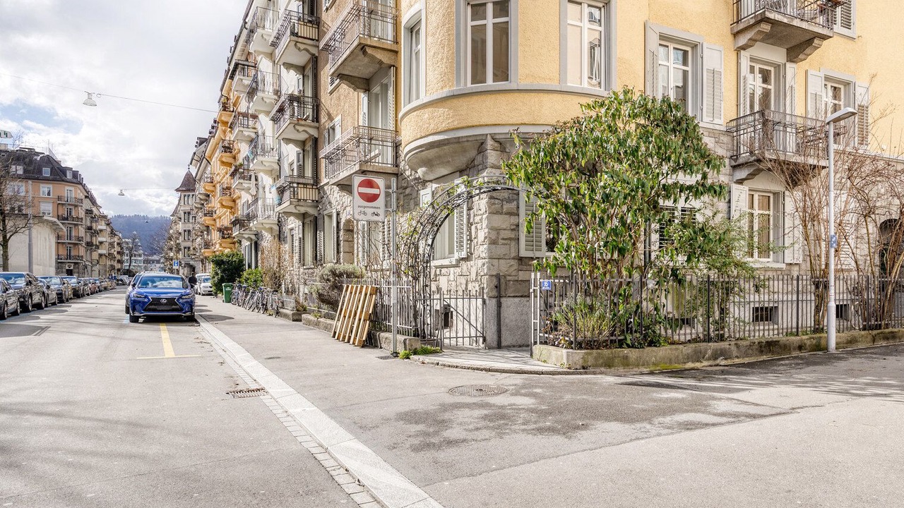Photo of Outdoor in District 4