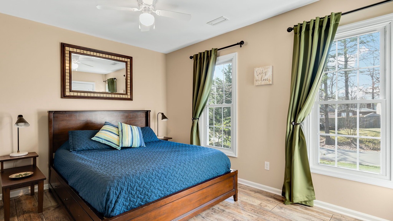 Photo of Bedroom in Midlothian
