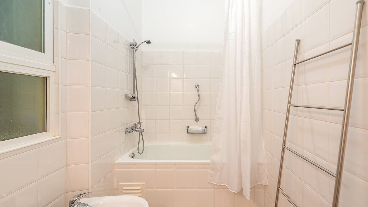 Photo of Bathroom in Sao Jorge de Arroios