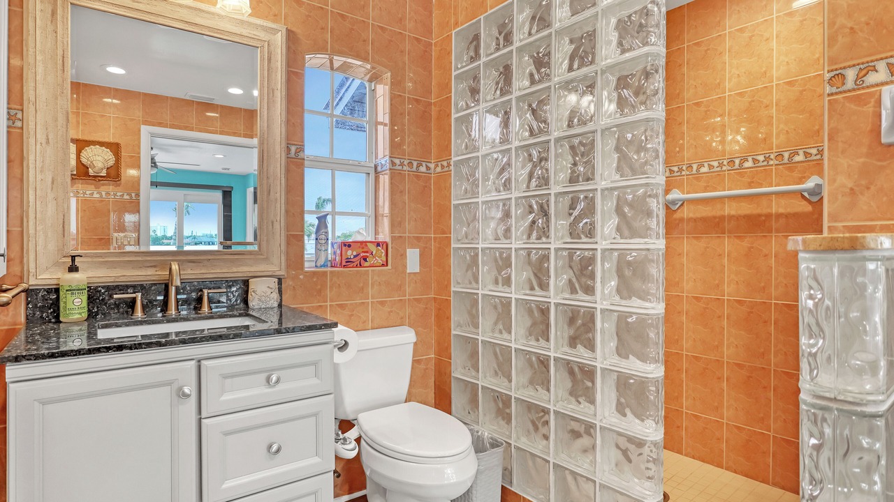 Photo of Bathroom in Cocoa Isles