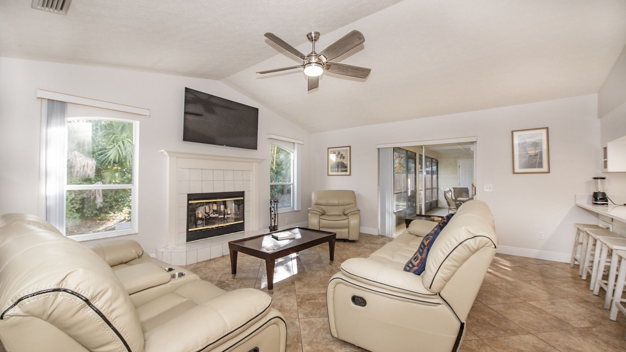 Photo of Livingroom in East County Civic Group