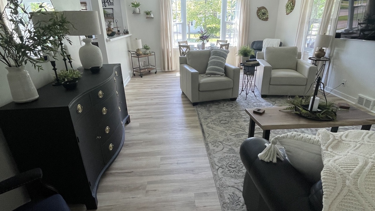 Photo of Livingroom in Williamsville