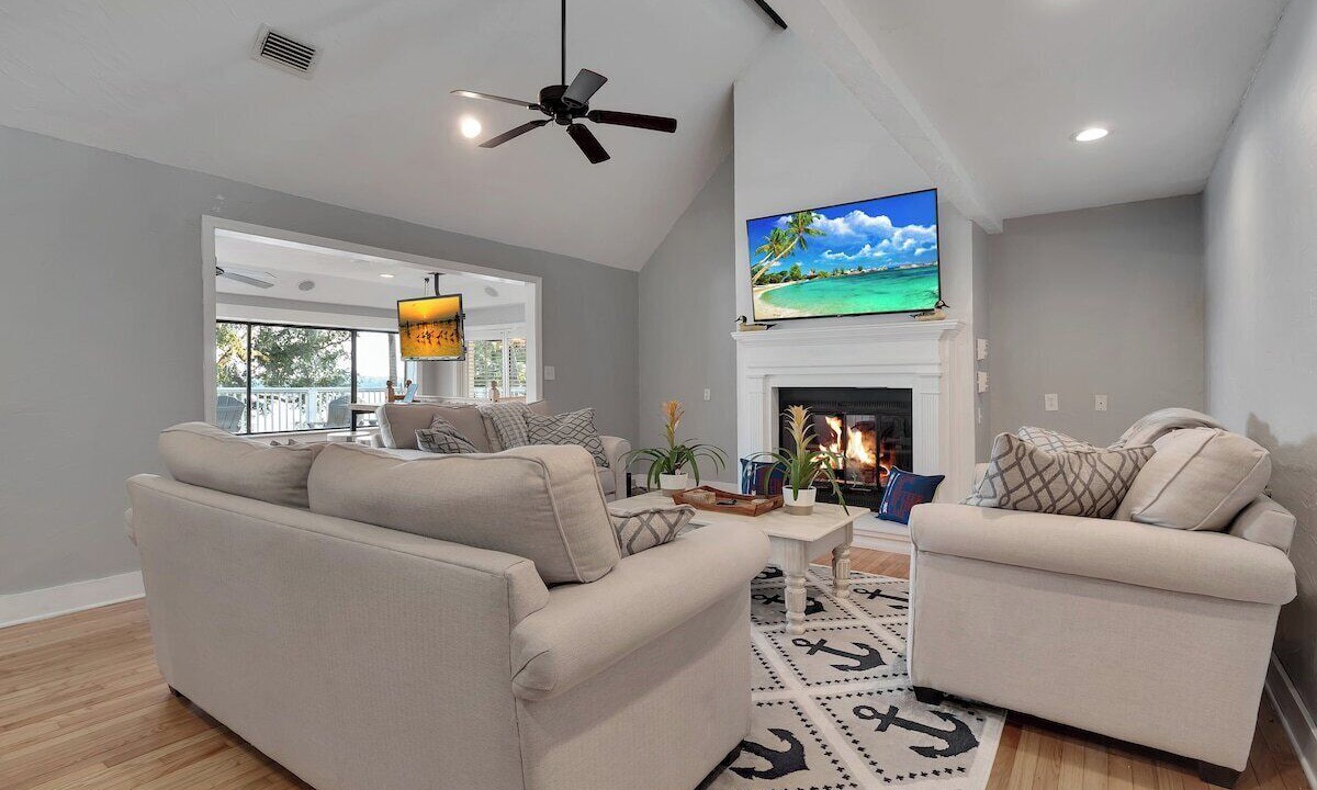Photo of Livingroom in Quincy