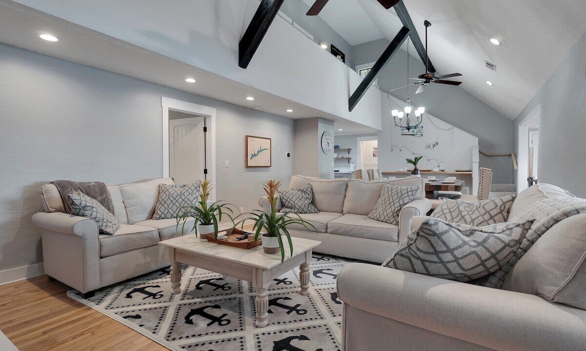 Photo of Livingroom in Quincy